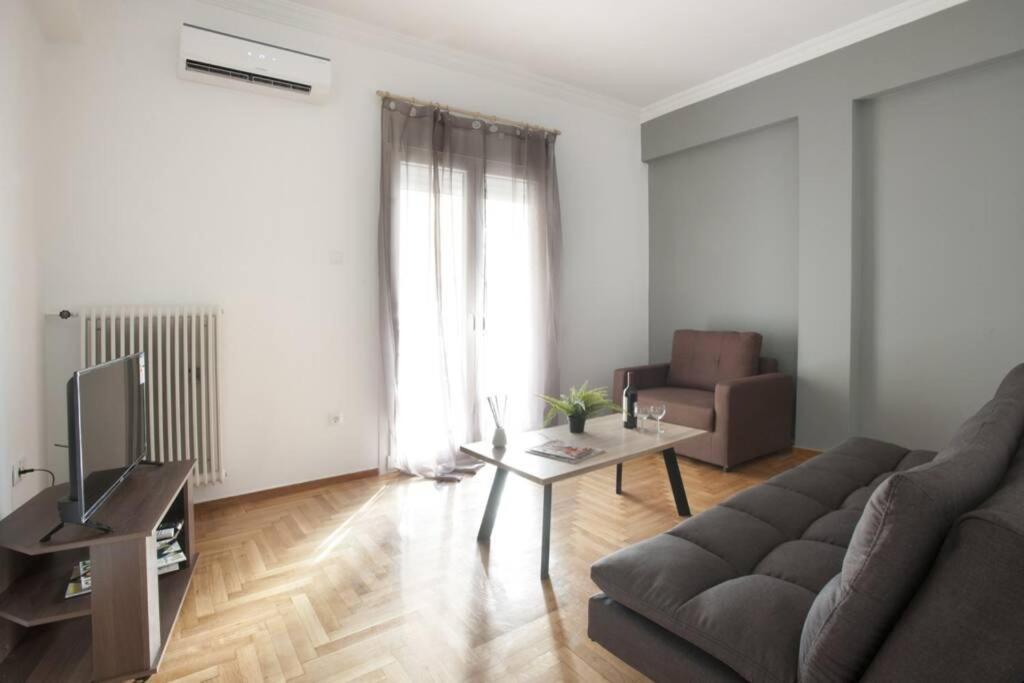 Kolonos, A Renovated Apartment Athens Exterior photo